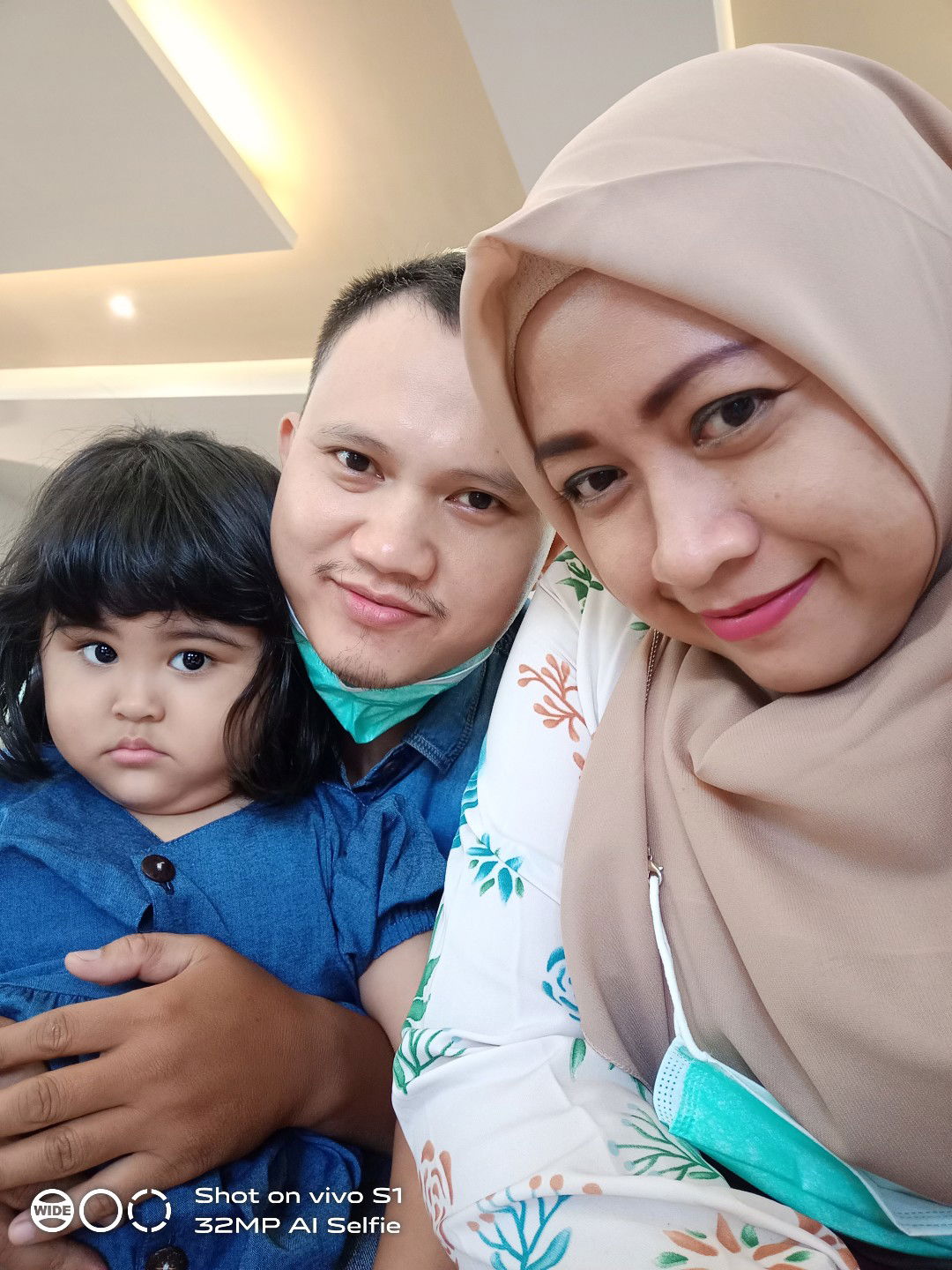 Weni Adelia profile icon