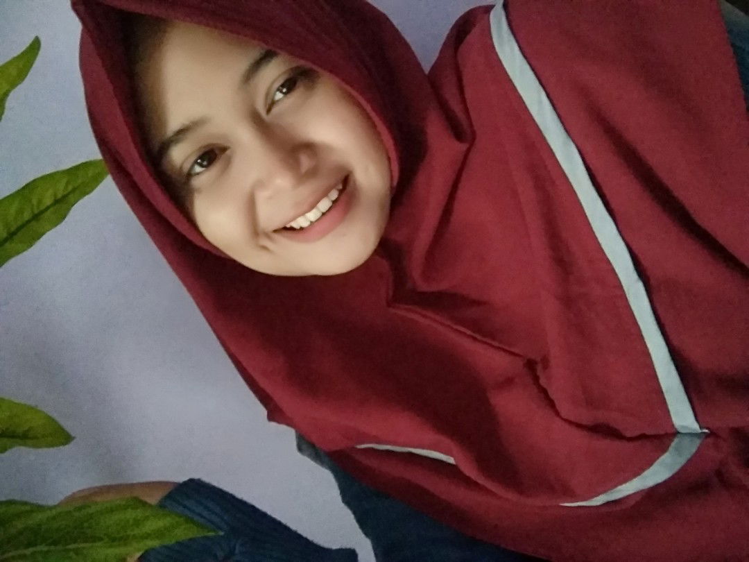 lhaily mustika profile icon