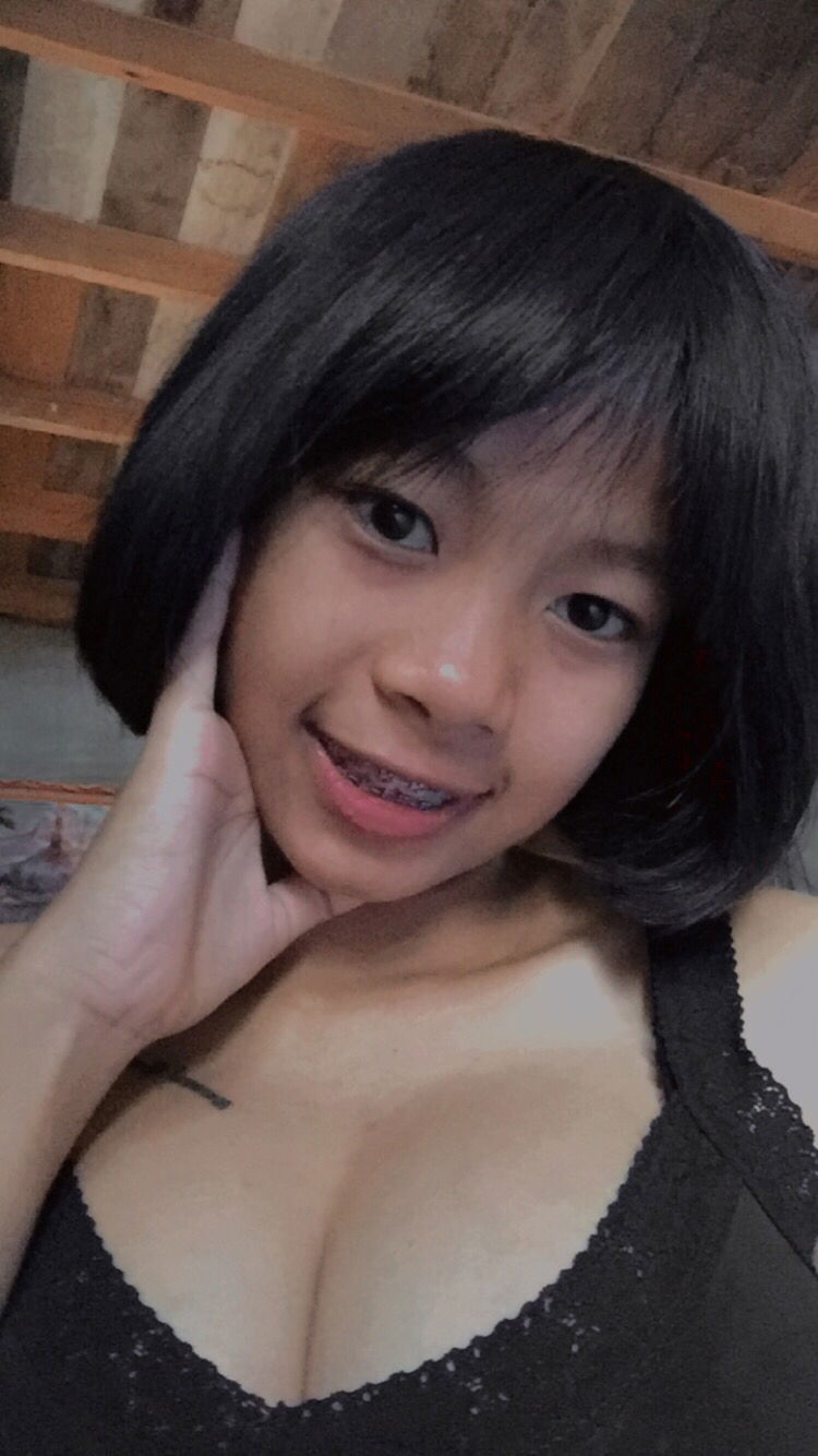 พลอย เย็นตาโฟ profile icon