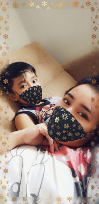 Love Ly profile icon