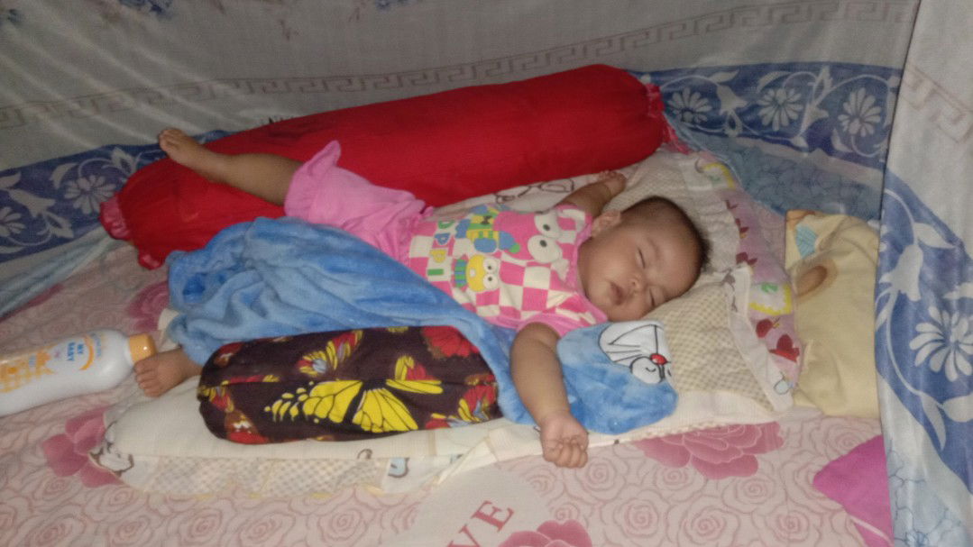 Desi Ratnasari profile icon