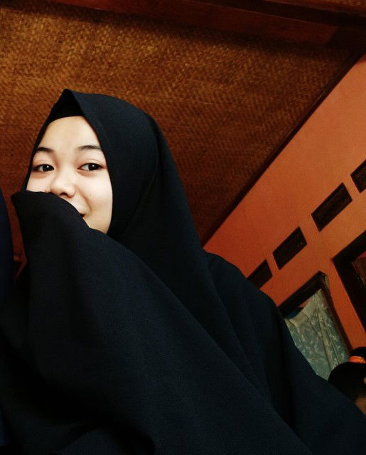 Resii Sugiantini profile icon