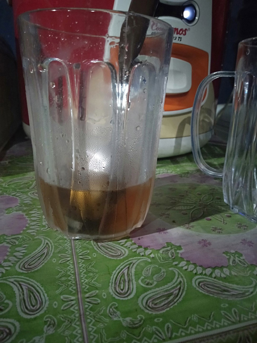 minum air es