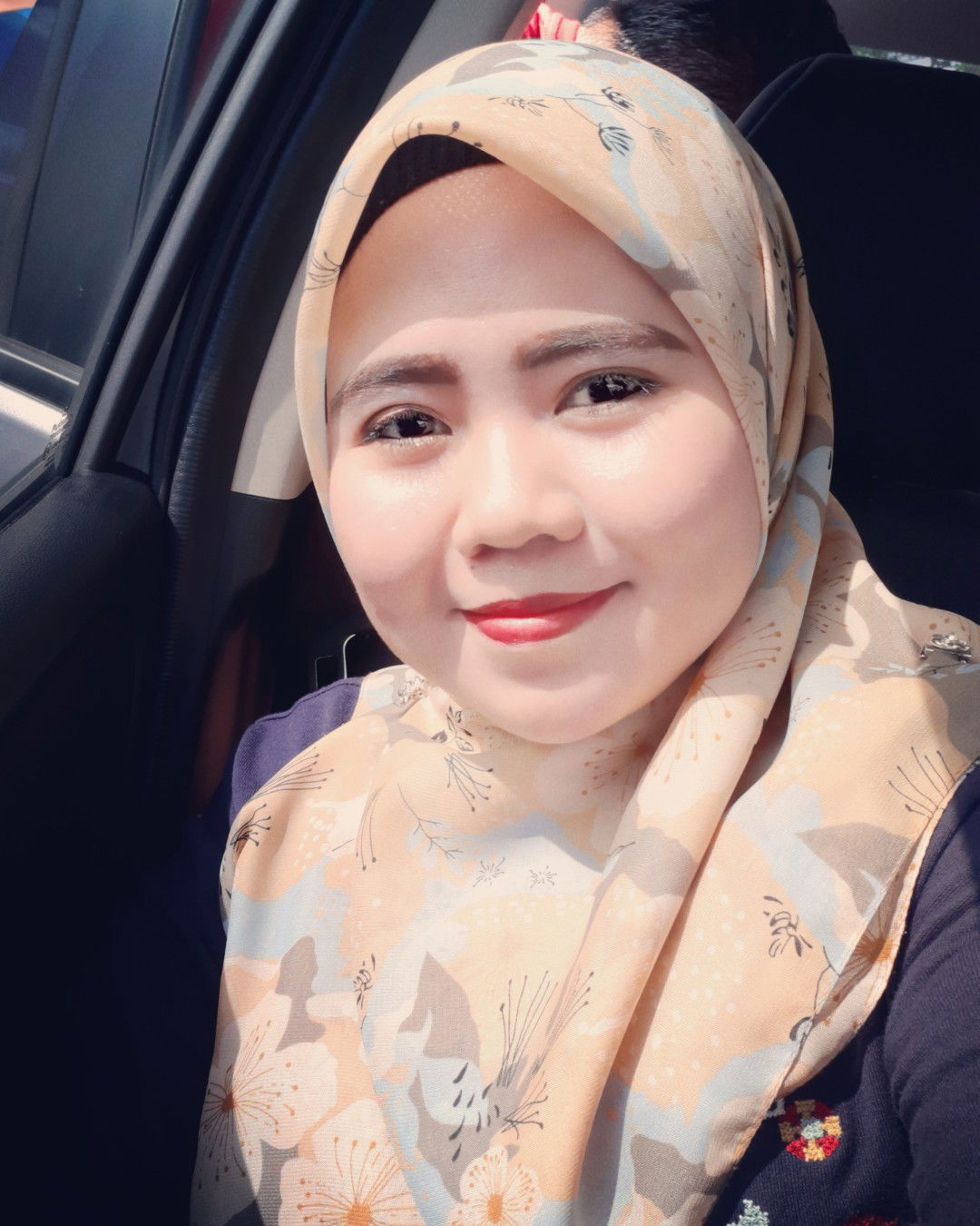 NUR RINI profile icon