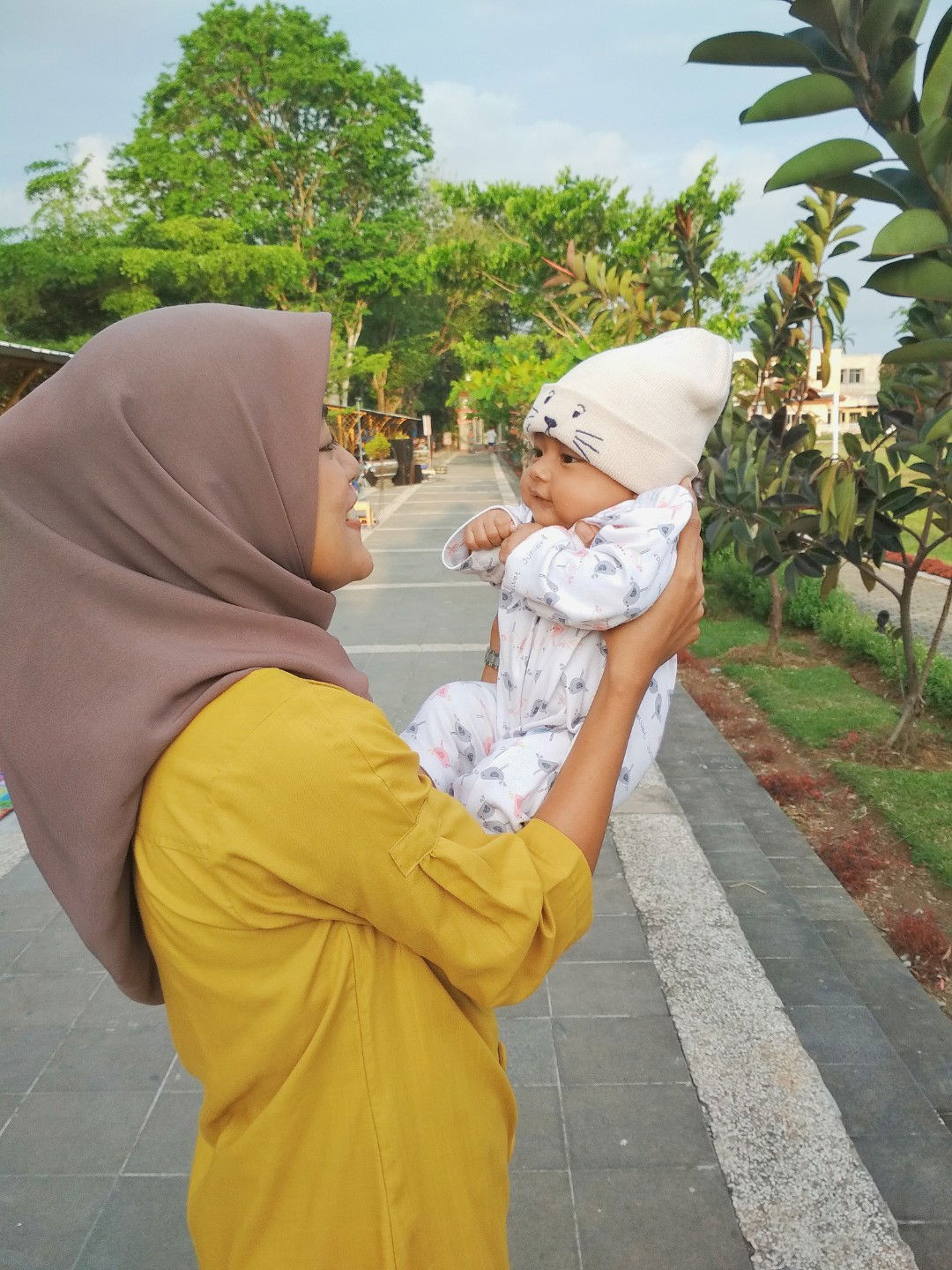 Shena Ardilah profile icon