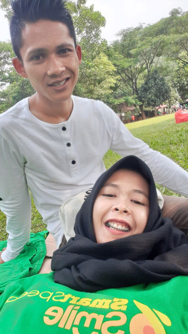 Santi Nurdianti profile icon