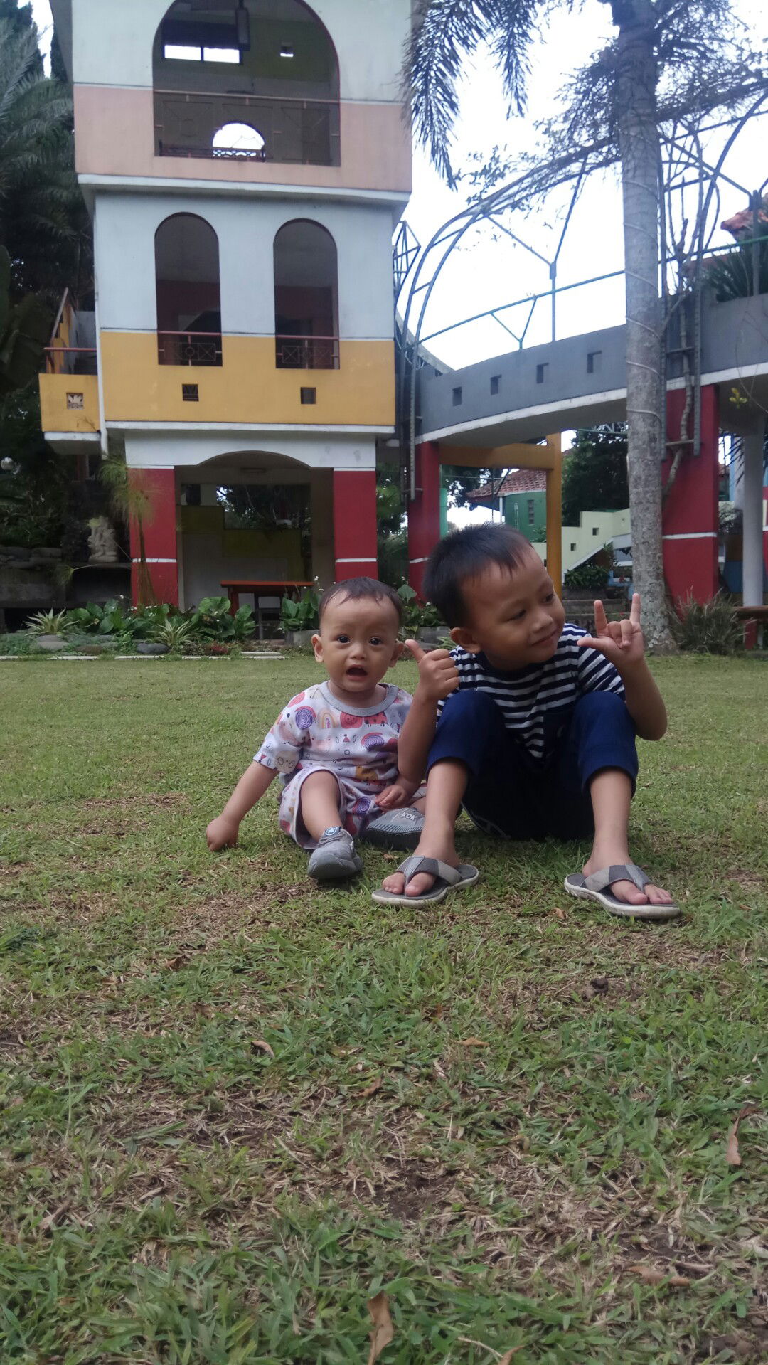 Ayu Diah profile icon