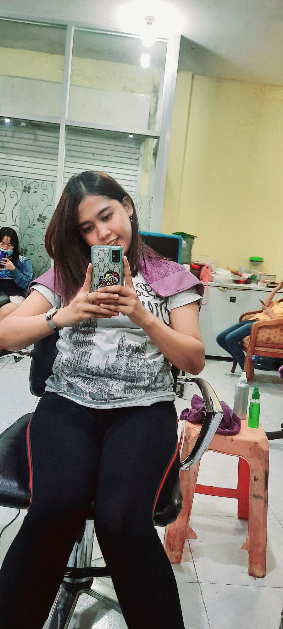 Resti Puji profile icon