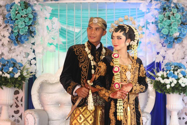 niken riana profile icon