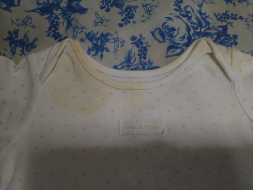 Nanilaw na Baby Clothes From Storage