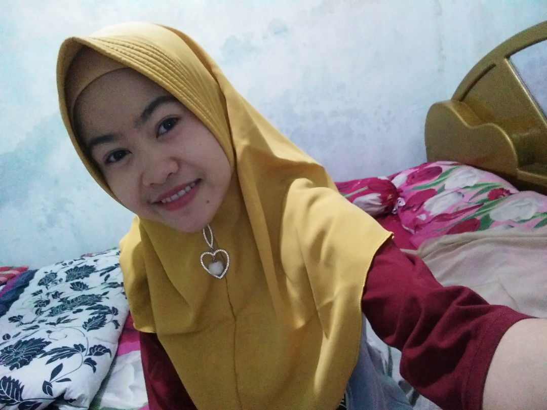 Rika Sri Rahayu profile icon