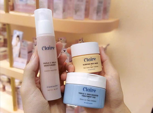 มีคุณแม่ท่านไหนใช้ครีมทาหน้าของยี่ห้อ Claire บ้างมั้ยค่ะ