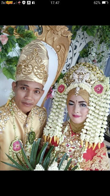 isra suryati profile icon