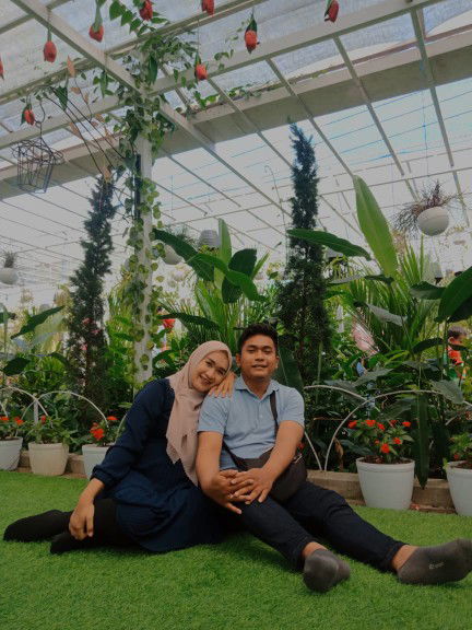 intan sary setiyono profile icon