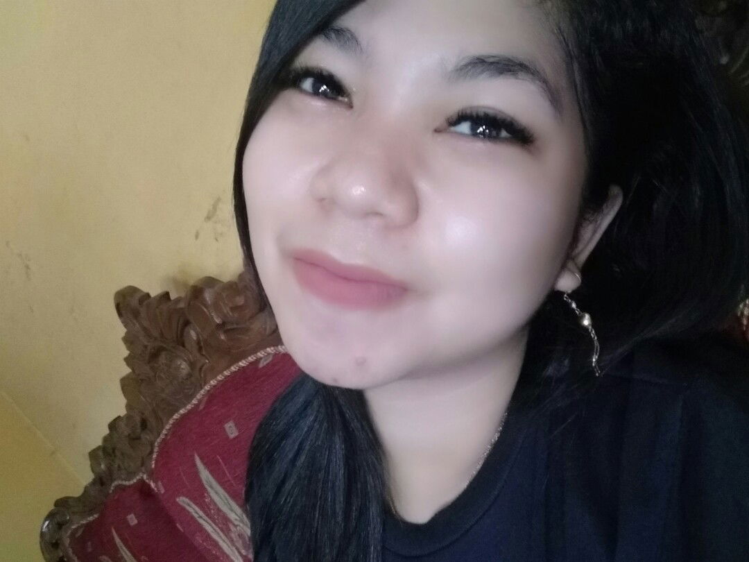 dewi intan sari profile icon