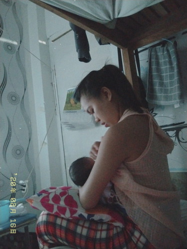 Walang ganang dumidi kay mommy