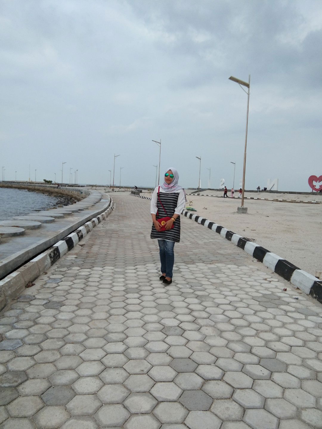 Rozita Wira profile icon