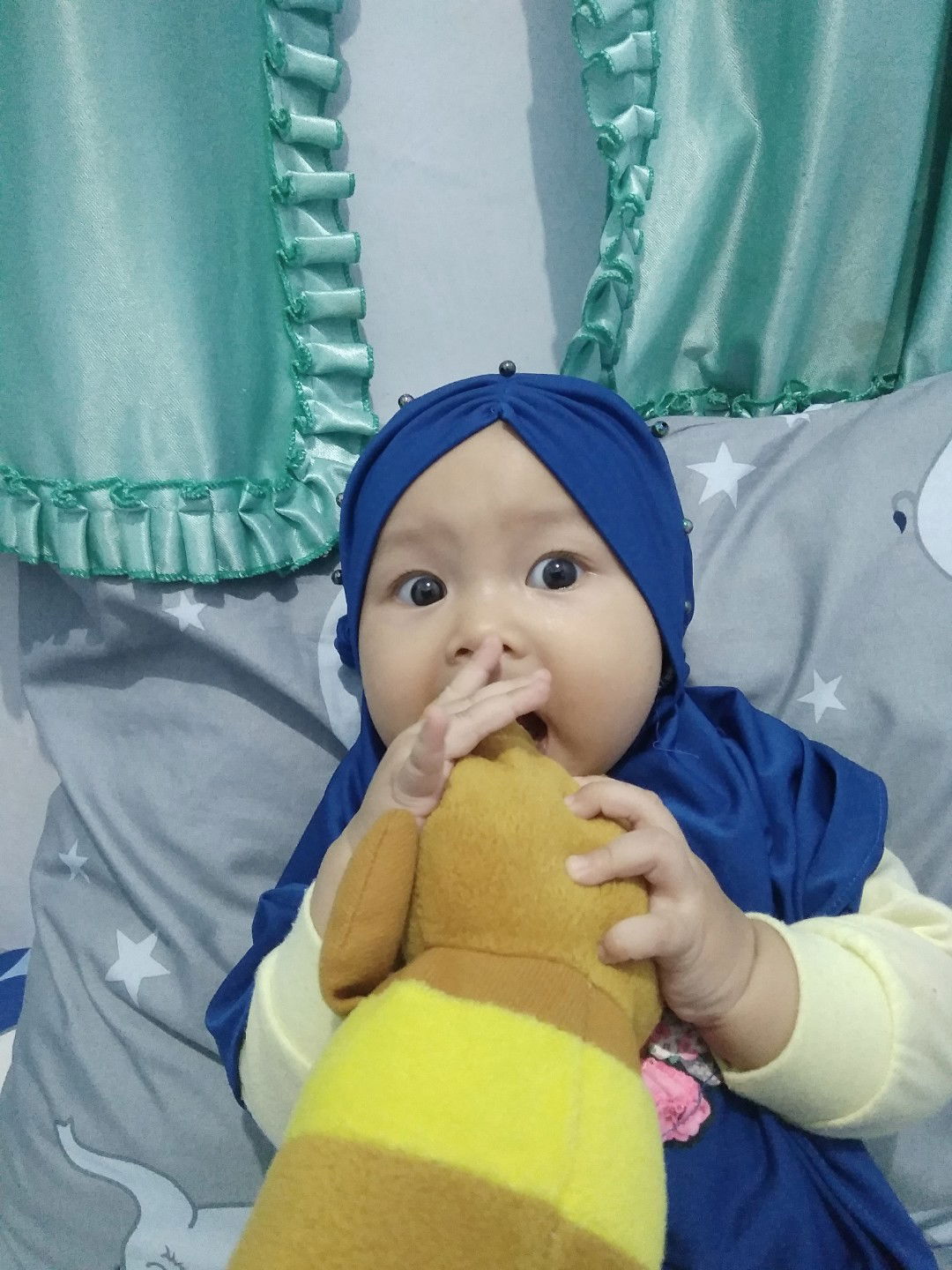 ika ayu profile icon