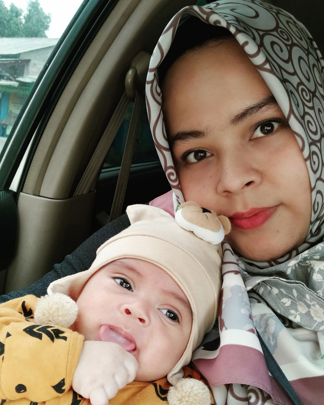 sarah natya profile icon