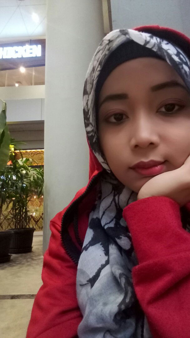 Indah Sari profile icon