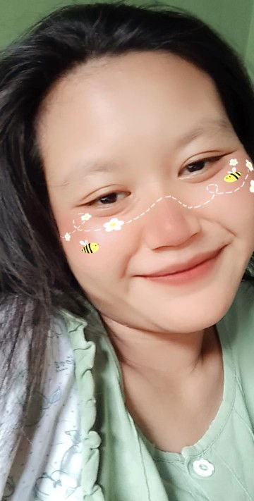 Risky Apriani profile icon