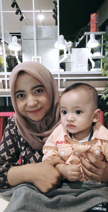 bunga sari profile icon