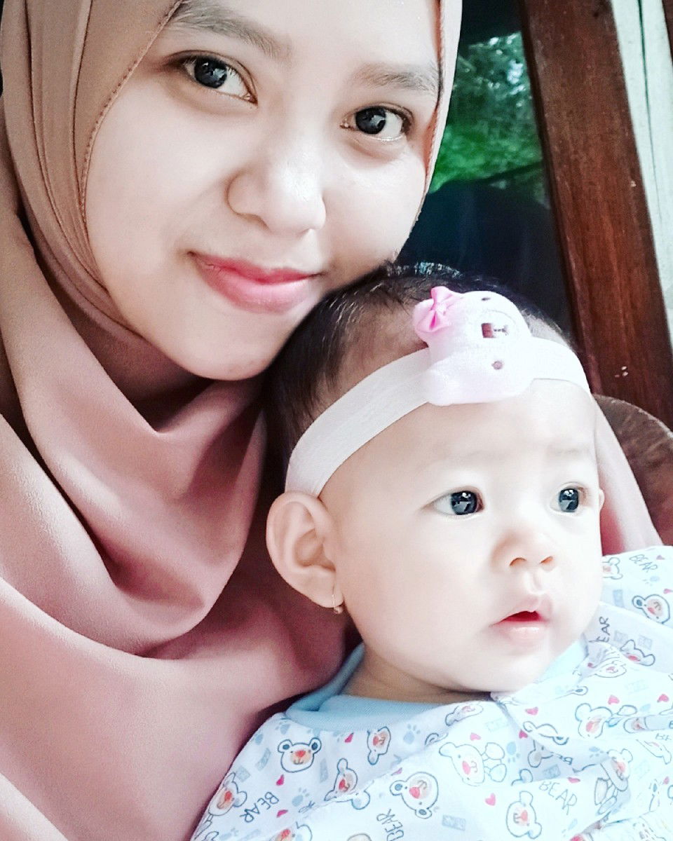 Indah fitri profile icon