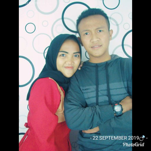 Riri nurul fitriani profile icon