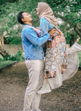 ukhtyrina profile icon