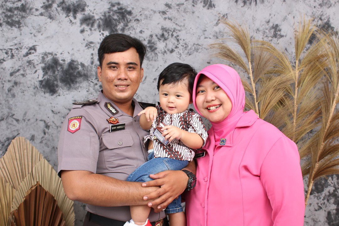 dwi dhevina profile icon