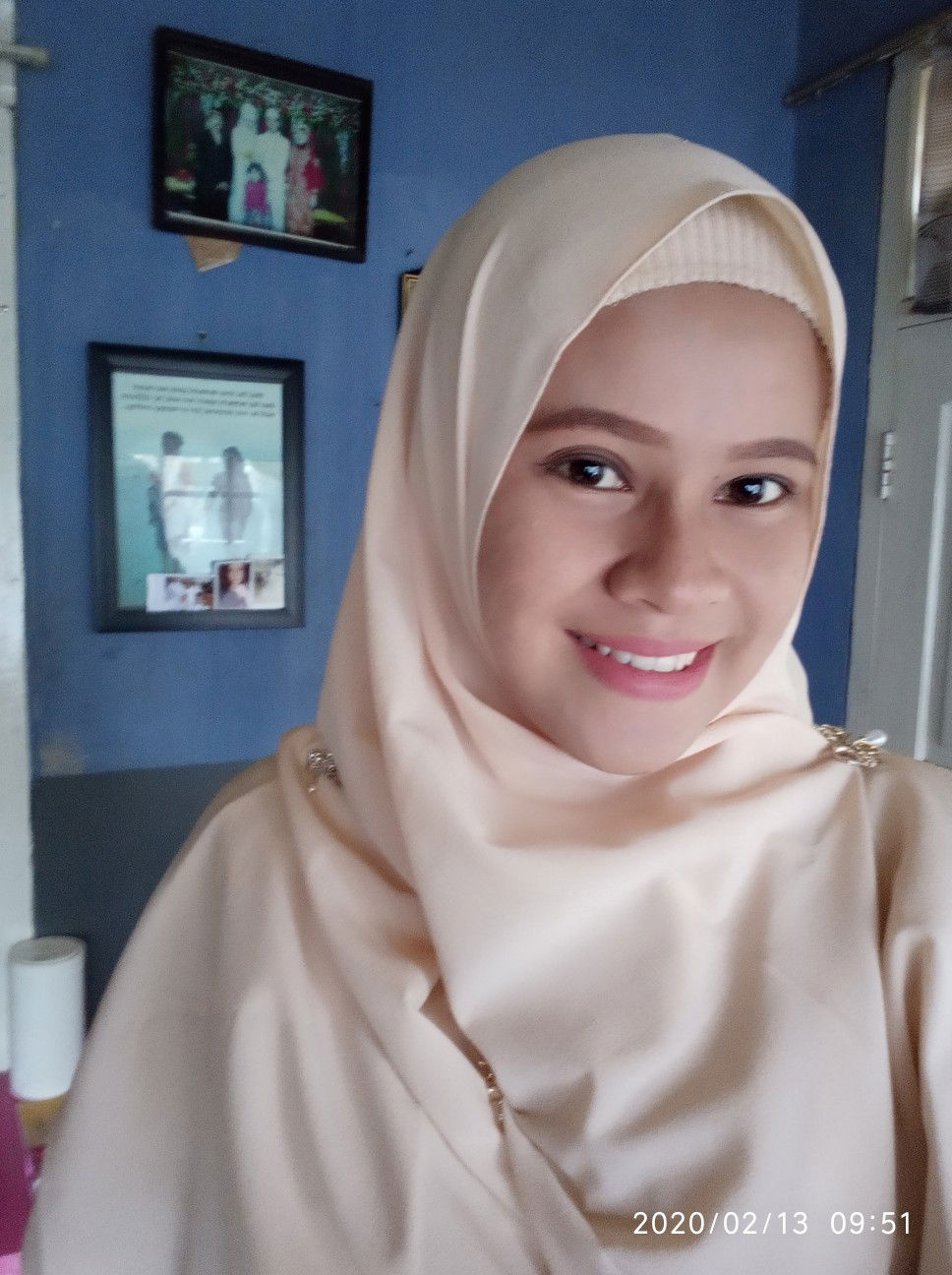 Ayu Mustika Sari profile icon