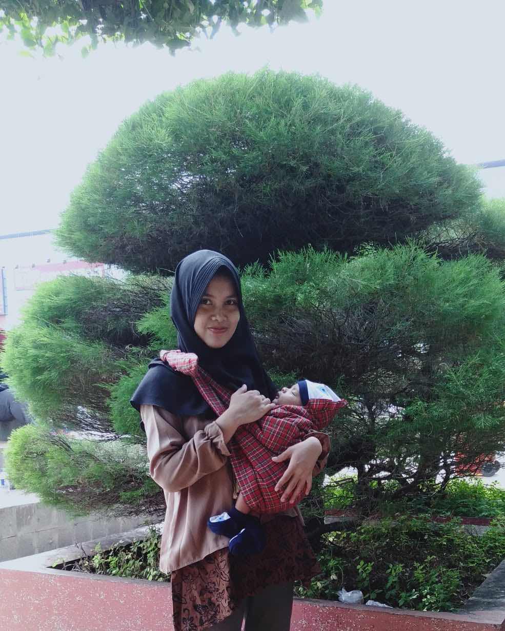 fitri riyanti profile icon