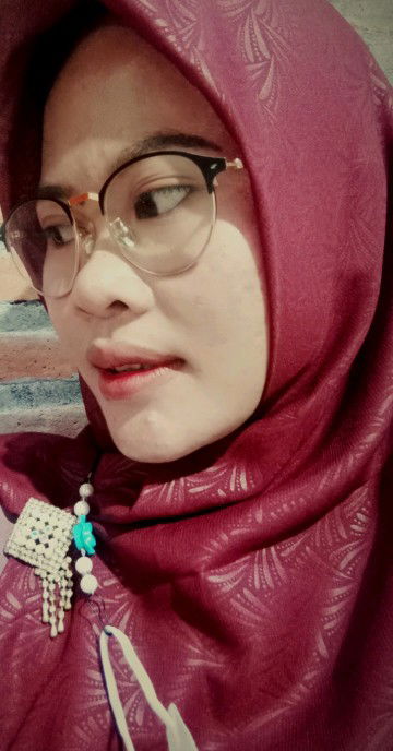 Siti Sri Wahyuningsih profile icon