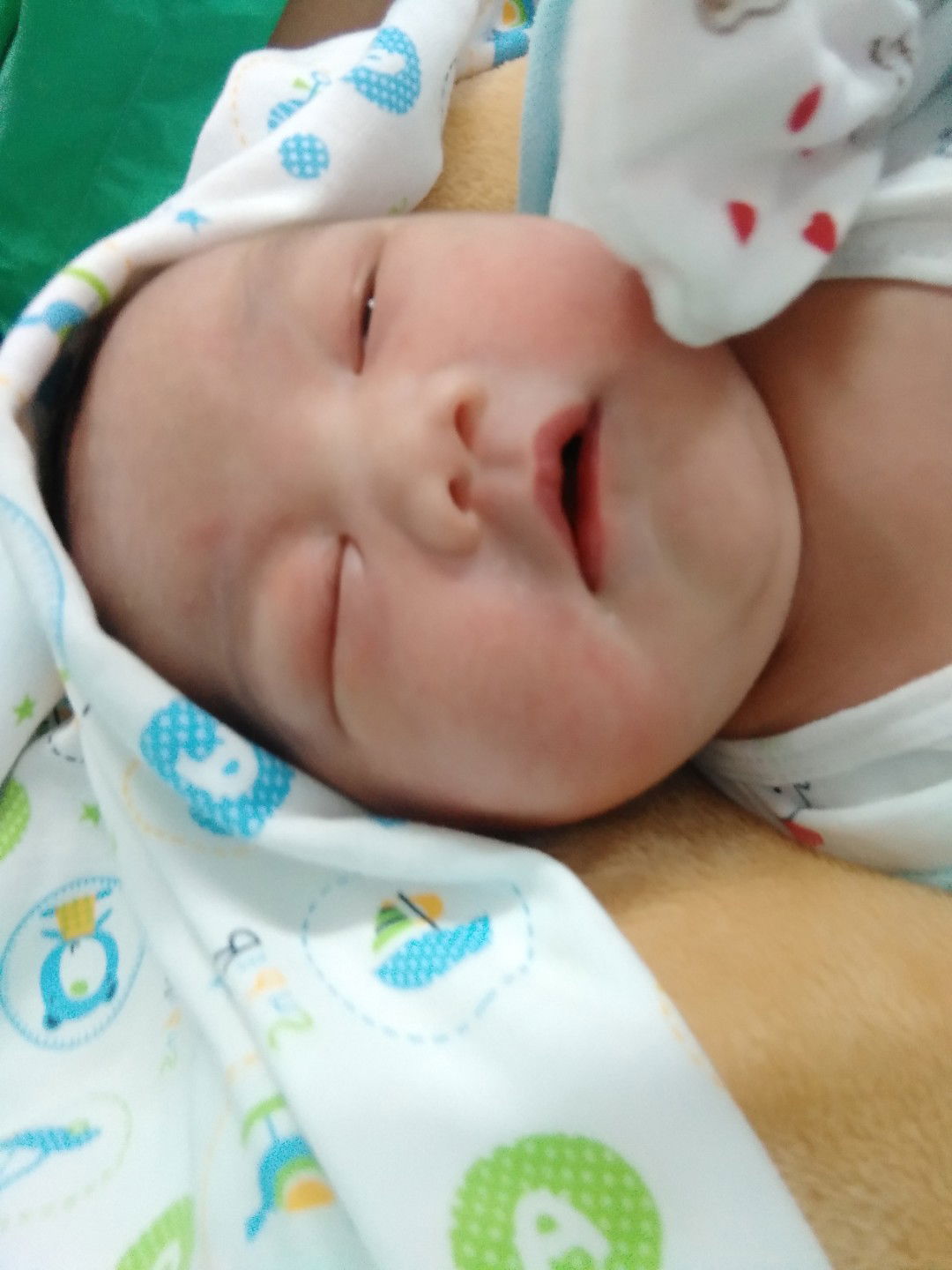 ผ่าคลอดน้อง 40 week