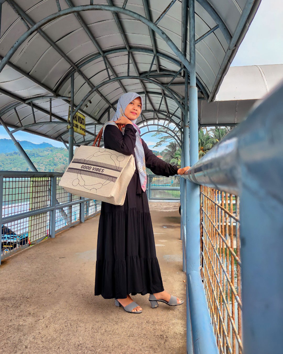 Desy Natalia profile icon