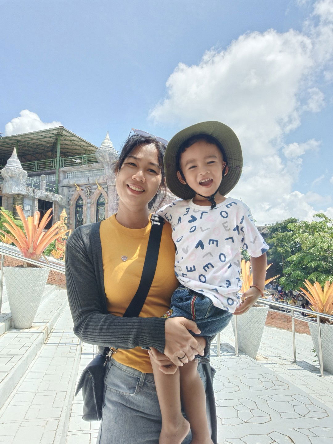 มิกิ ติ๊กกี้ profile icon