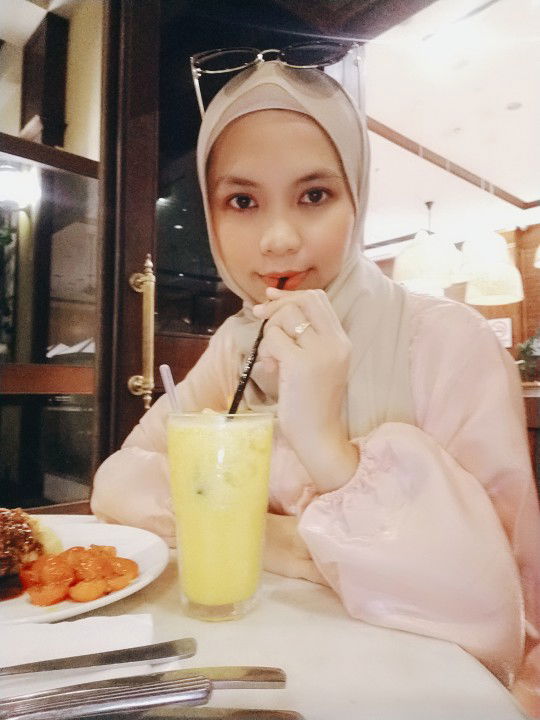 Beh Nisa profile icon