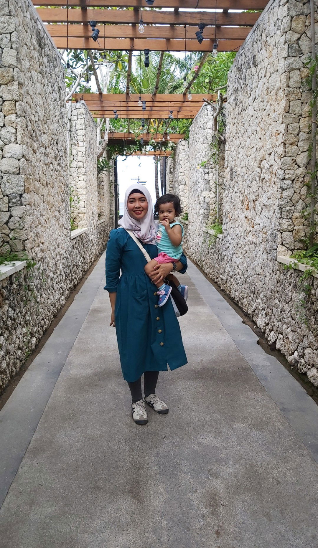 Intan Oktavianti profile icon