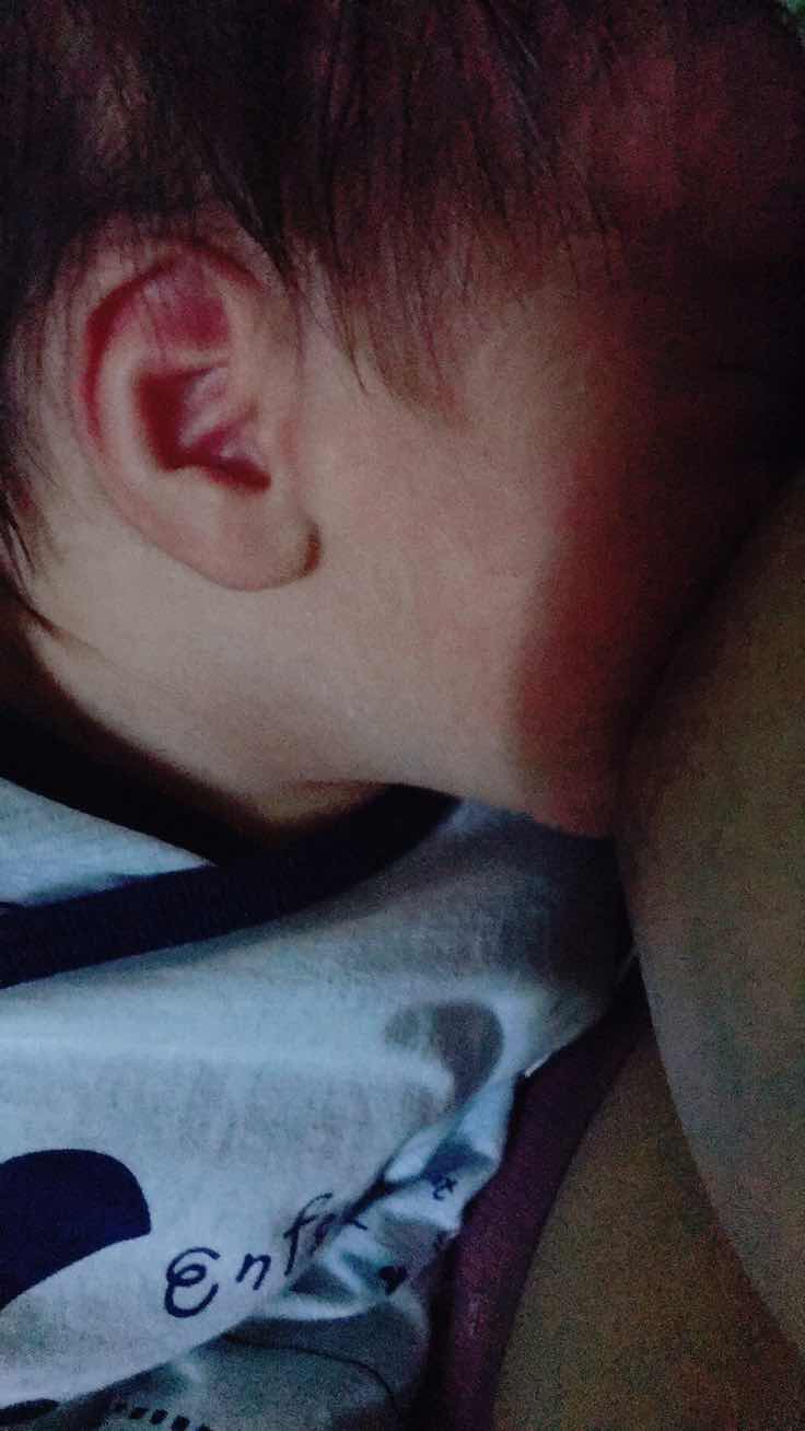 กิน 4oz ต่อครั้ง ตั้งแต่20กว่าวัน (ตอนนี้ 1เดือนครึ่งแล้ว)