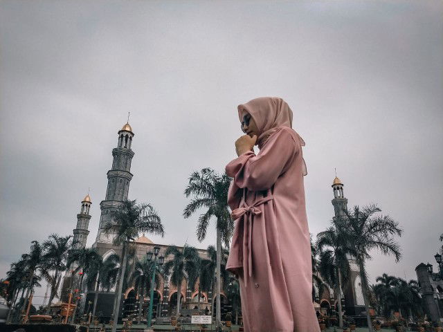 Yulia Anggraeni profile icon