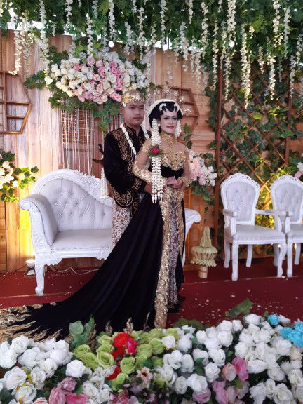 fitri ani profile icon