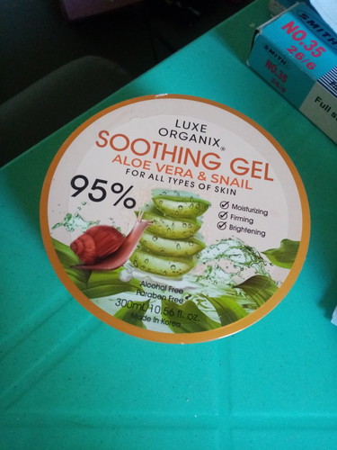 Aloe Vera And Snail Gel