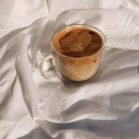 Misschelly profile icon