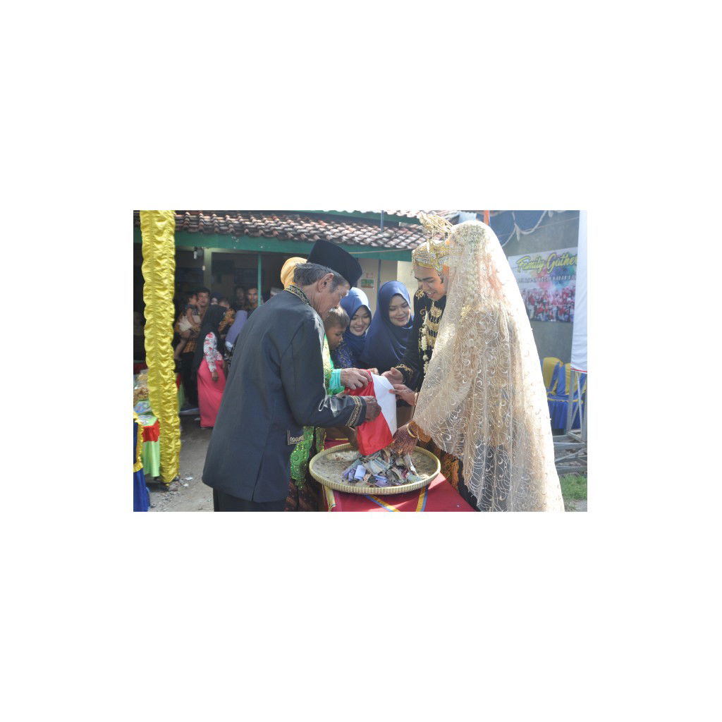 Siti Khotimatun profile icon