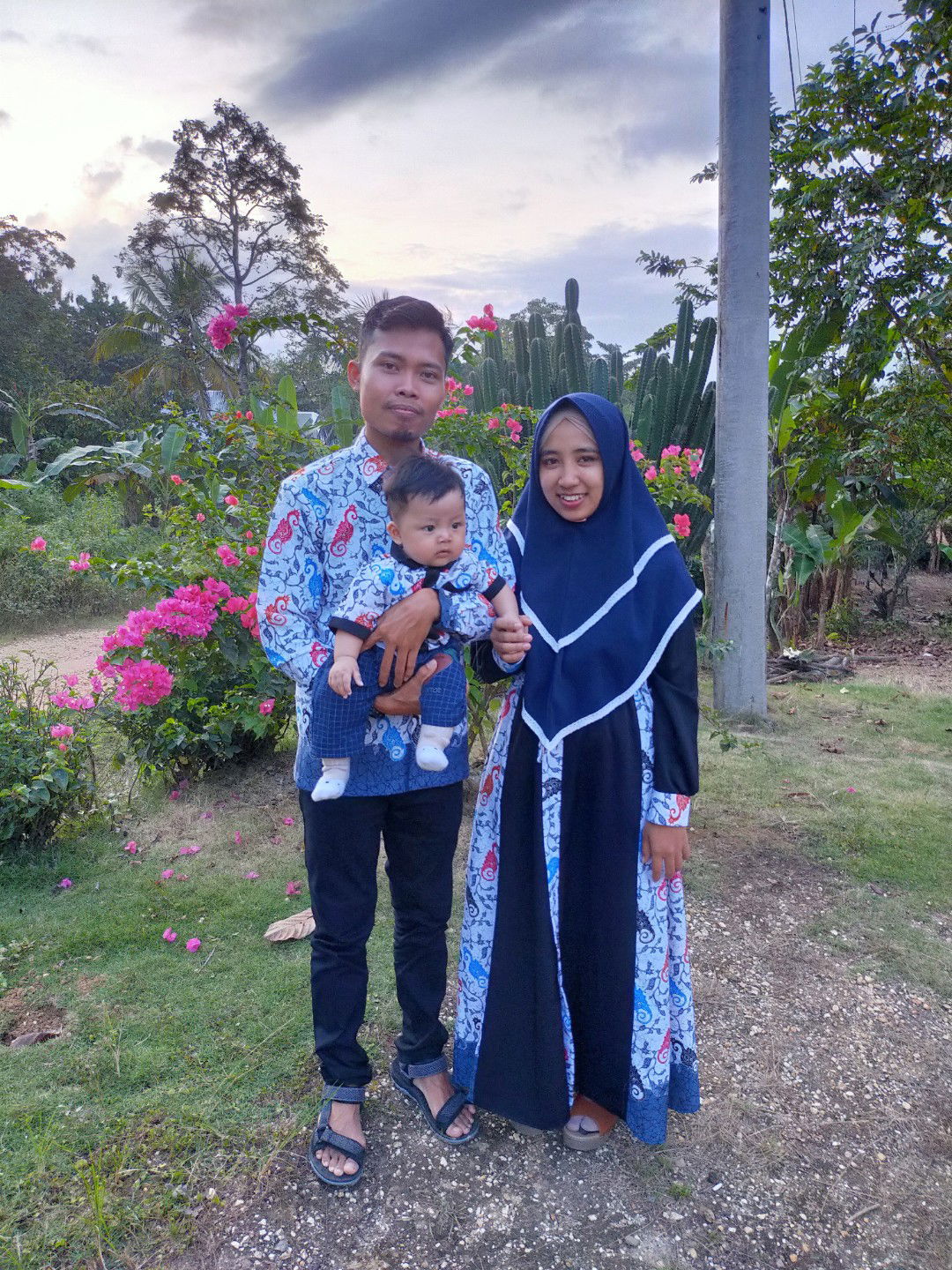 Ika Aprianti profile icon