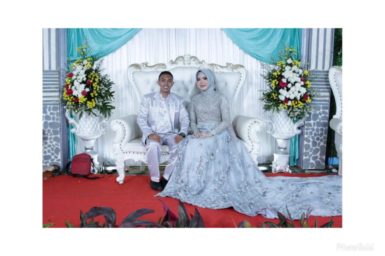 novita indriyani profile icon