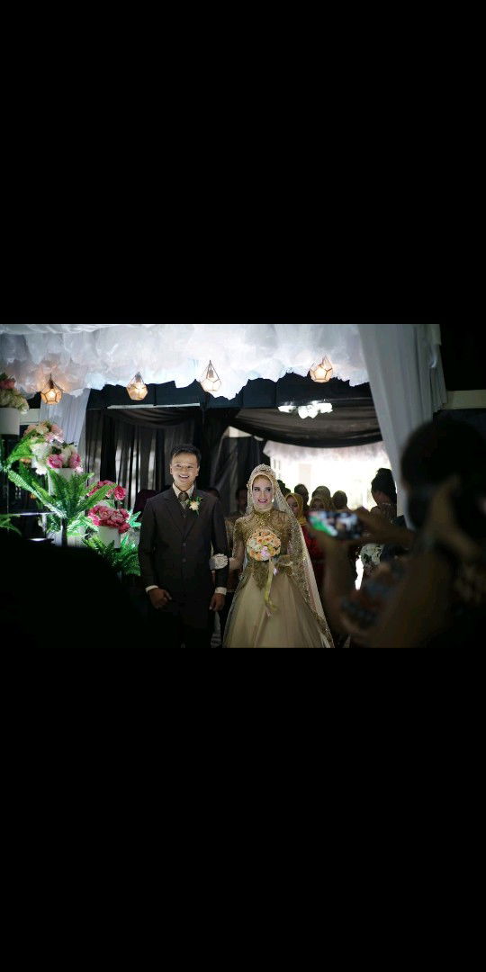 Dina Indriani profile icon