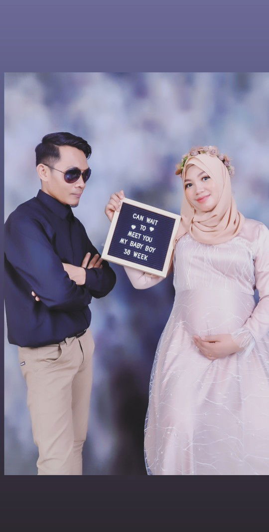 eka wahyuni profile icon