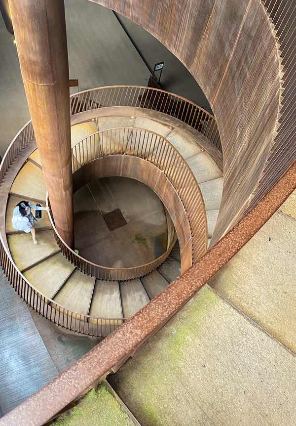 SSutthiphan profile icon