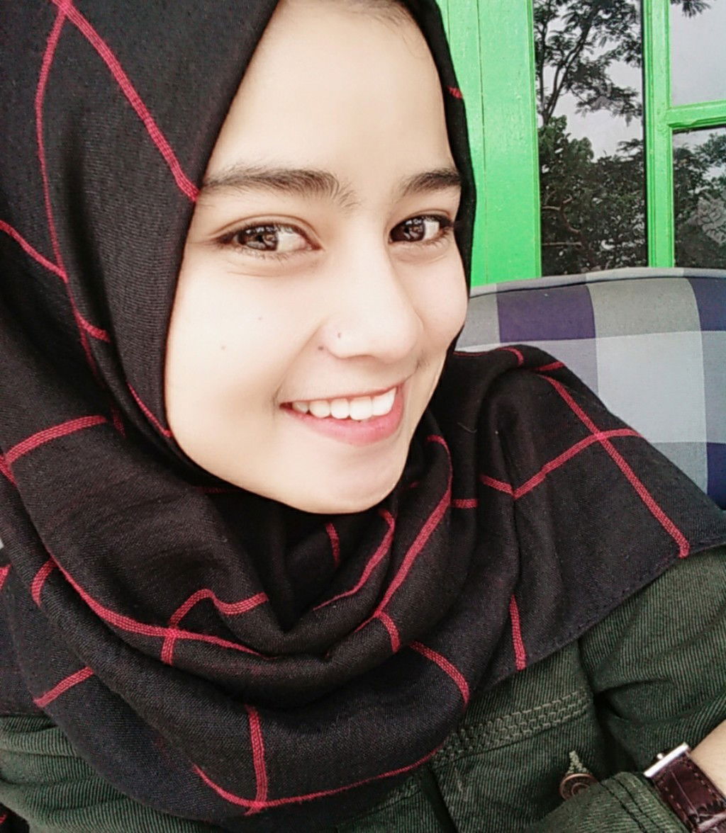 Elly Komalasari profile icon